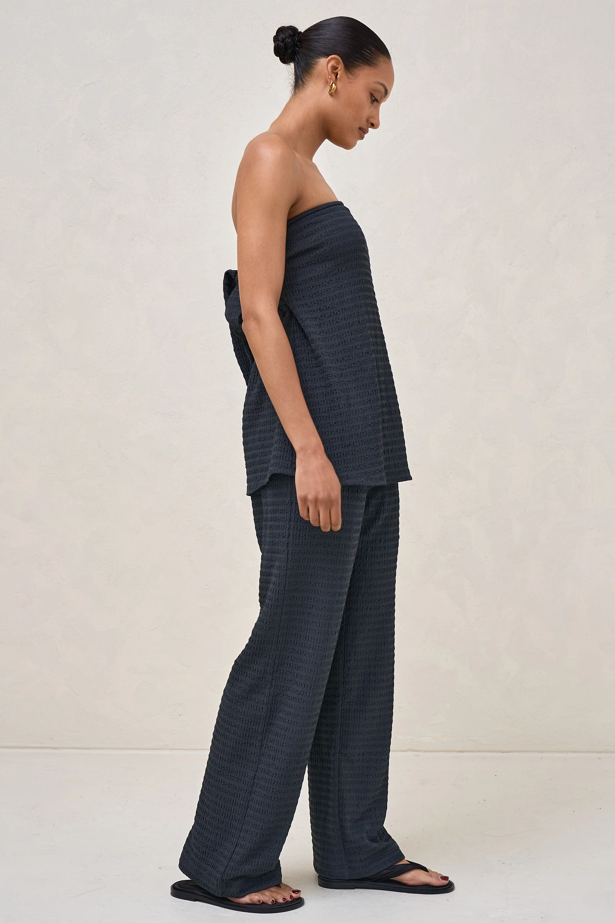 Mood Shift Strapless Top - Slate - Image 7