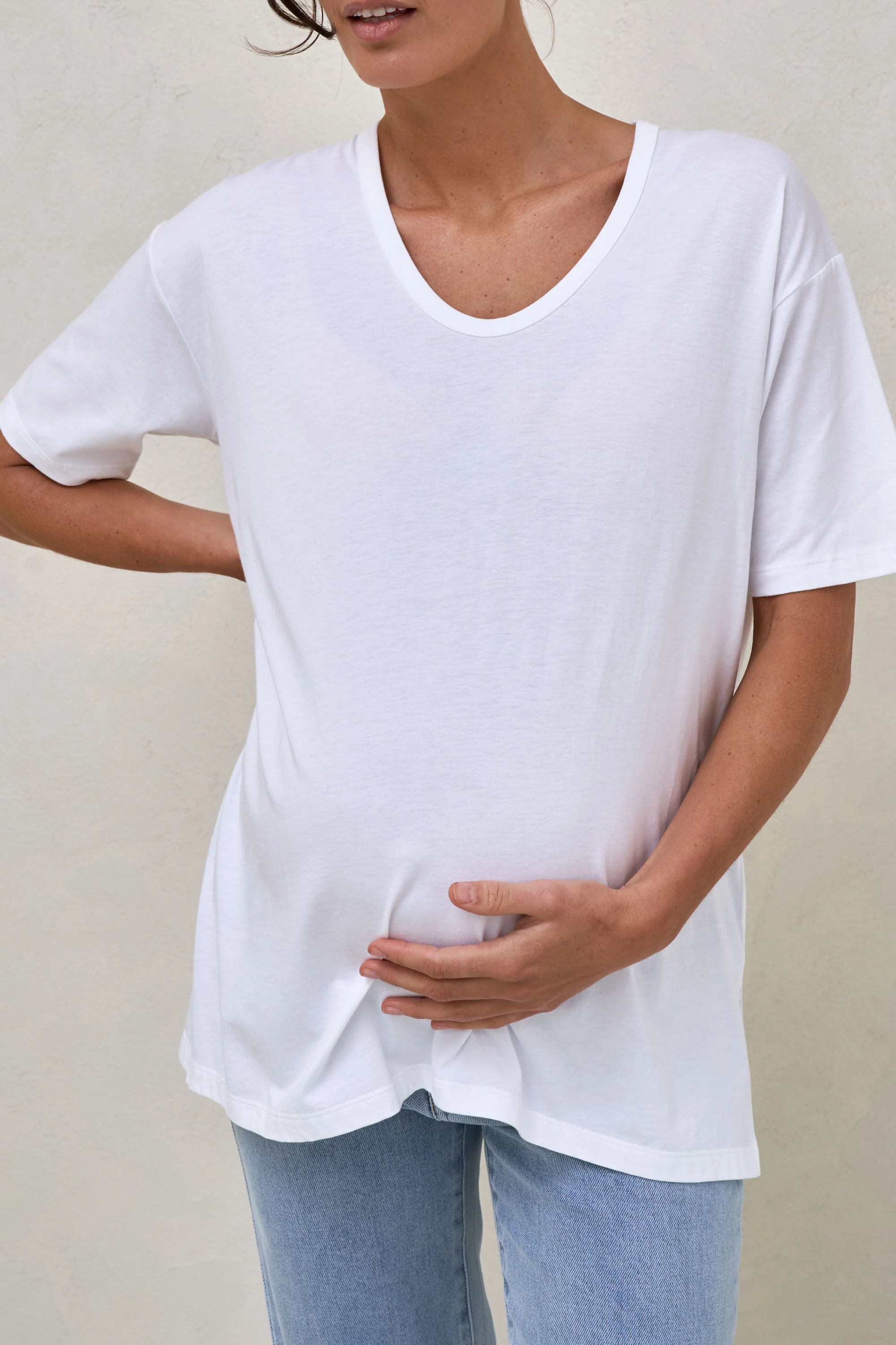 The Weekend Scoop Tee - White*